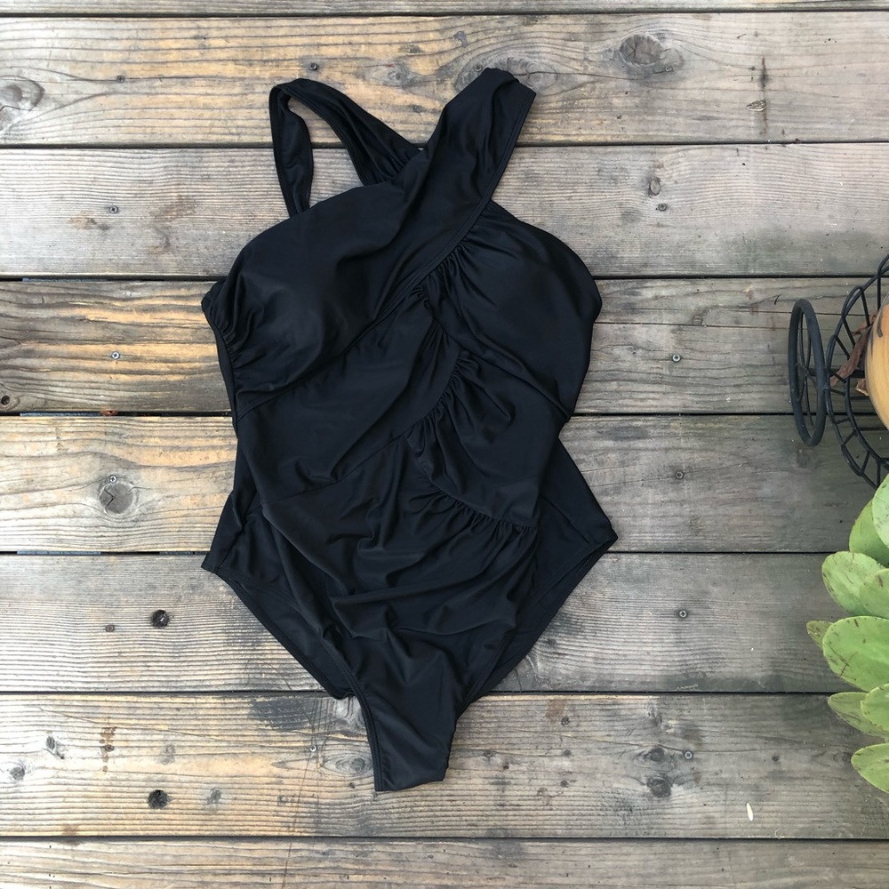 ✈️Ekauaer Black bathing suit